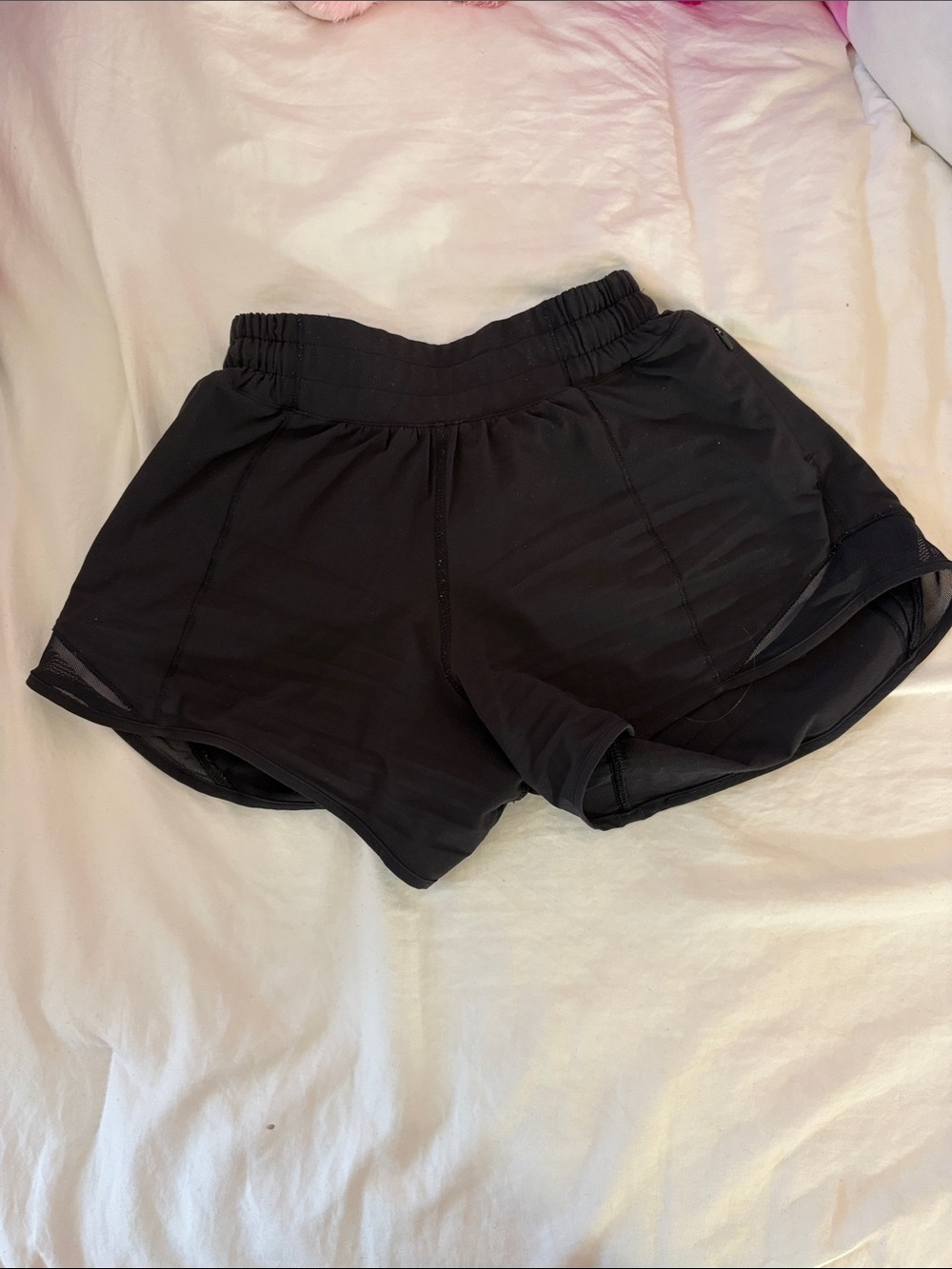 lululemon athletica Black hotty hots size 0 4 inch low rise